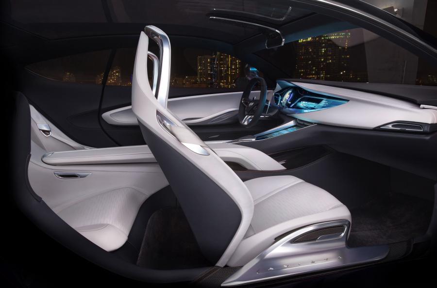Интерьер Buick Avista Concept 2016 года  (фото 16 из 19)